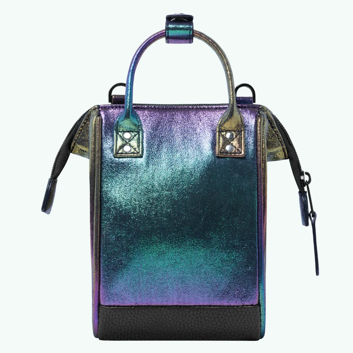 Nano adventurer Maui